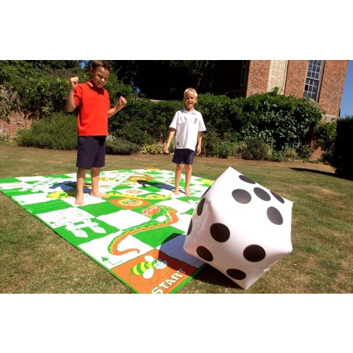 Giant Games -- Giant Snakes And Ladders