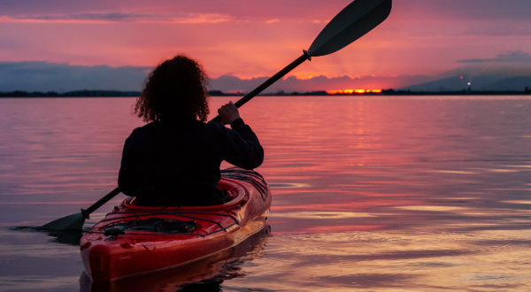 Paddle Up! Discover Why Inflatable SUPs & Kayaks Are Your New Best Friends