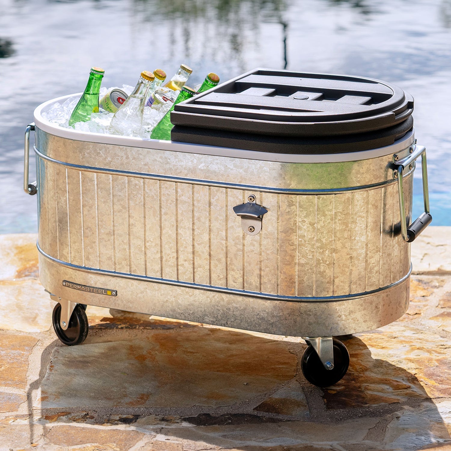 コールマン Coleman - Xpand 42 Can Soft Cooler with Wheels - Blue Nights