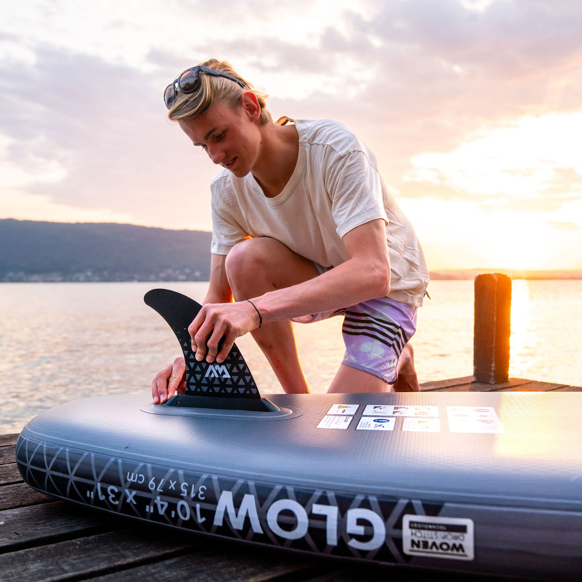 Aqua Marina - GLOW 10'4" All-around iSUP with Ambient Light System - Aqua Marina Canada