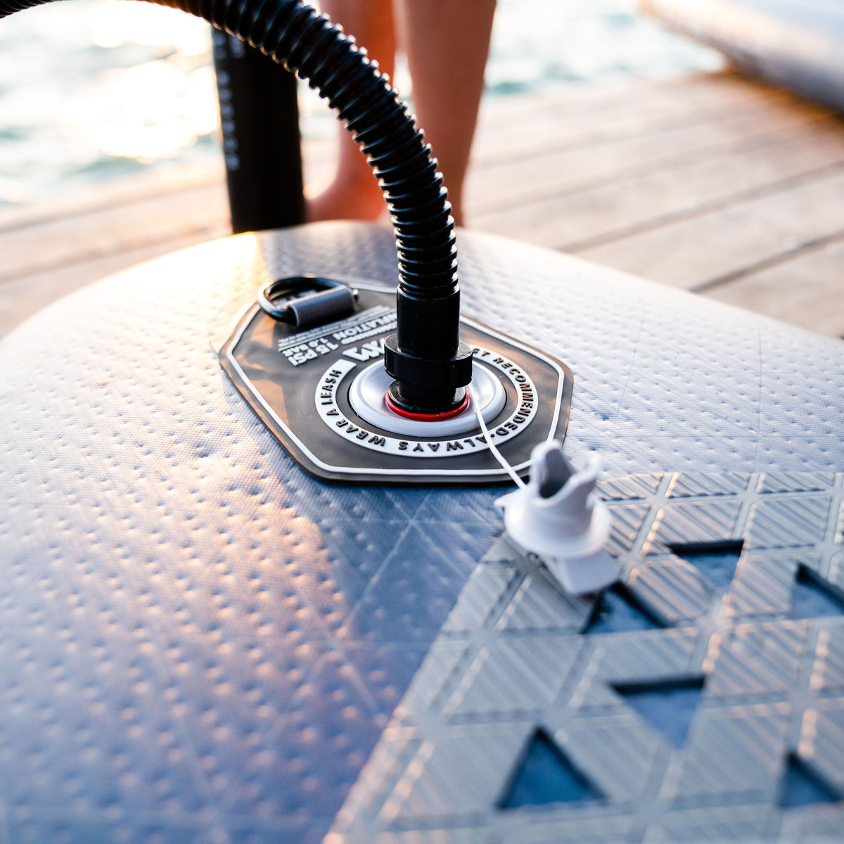 Aqua Marina - GLOW 10'4" All-around iSUP with Ambient Light System - Aqua Marina Canada
