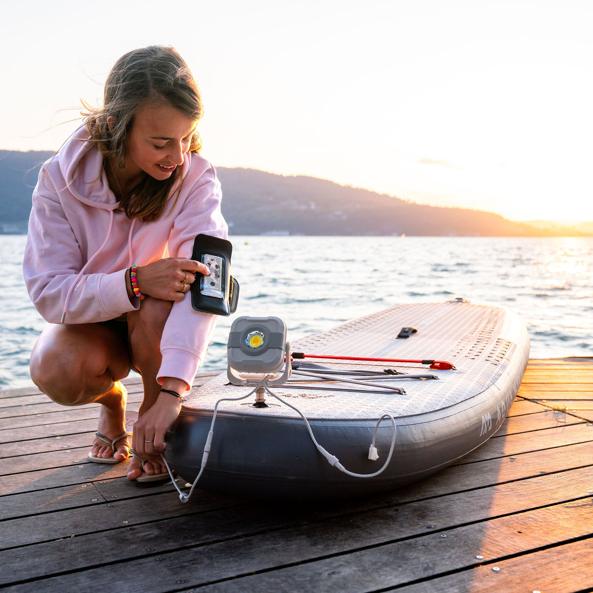Aqua Marina - GLOW 10'4" All-around iSUP with Ambient Light System - Aqua Marina Canada