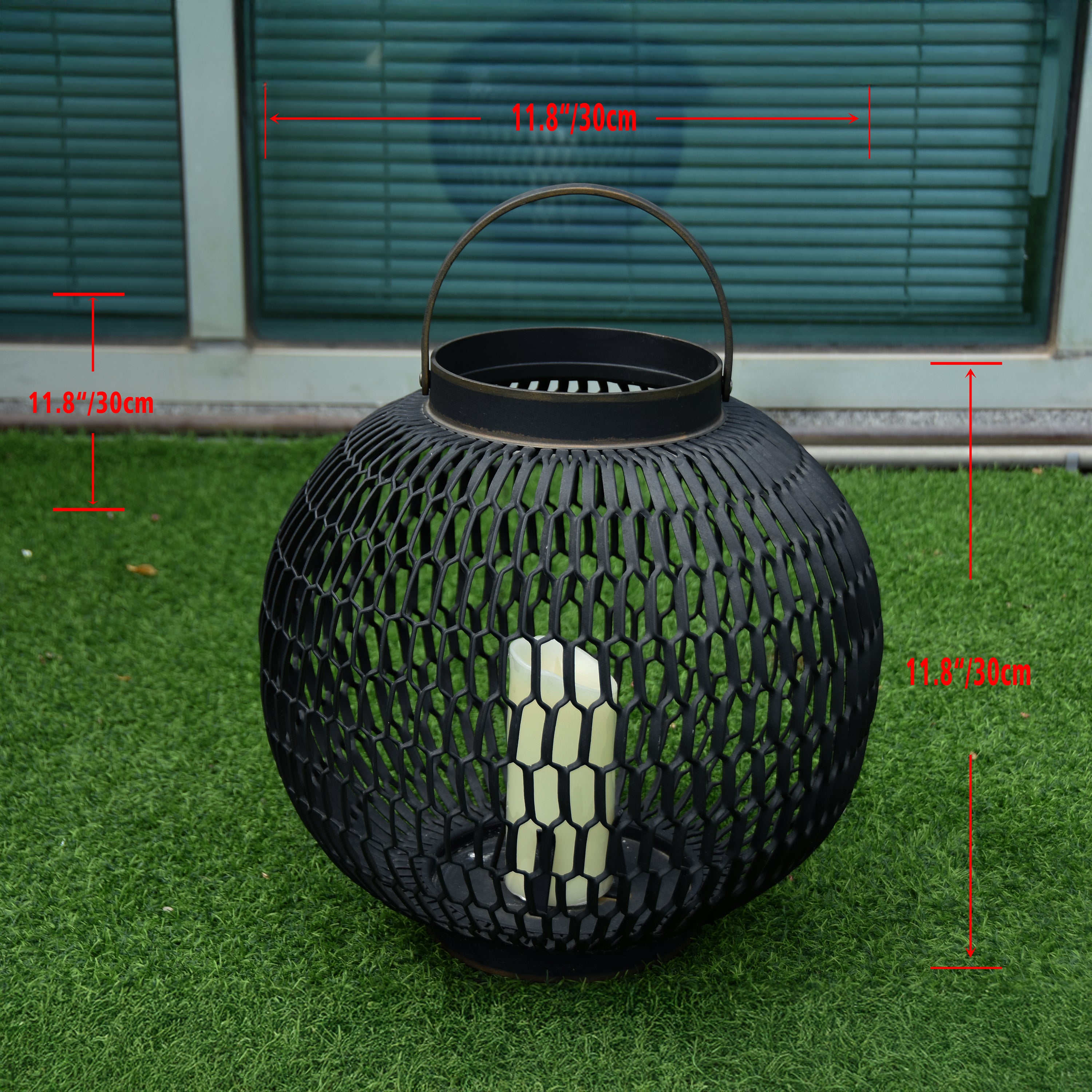 Elementi -- Lantern with Handle - Round - Alternate View