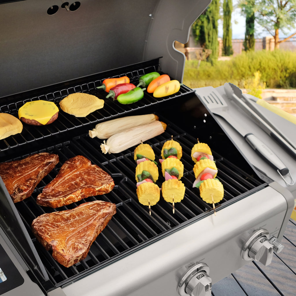 Kenmore - 3 Burner Pedestal Gas Grill - Red