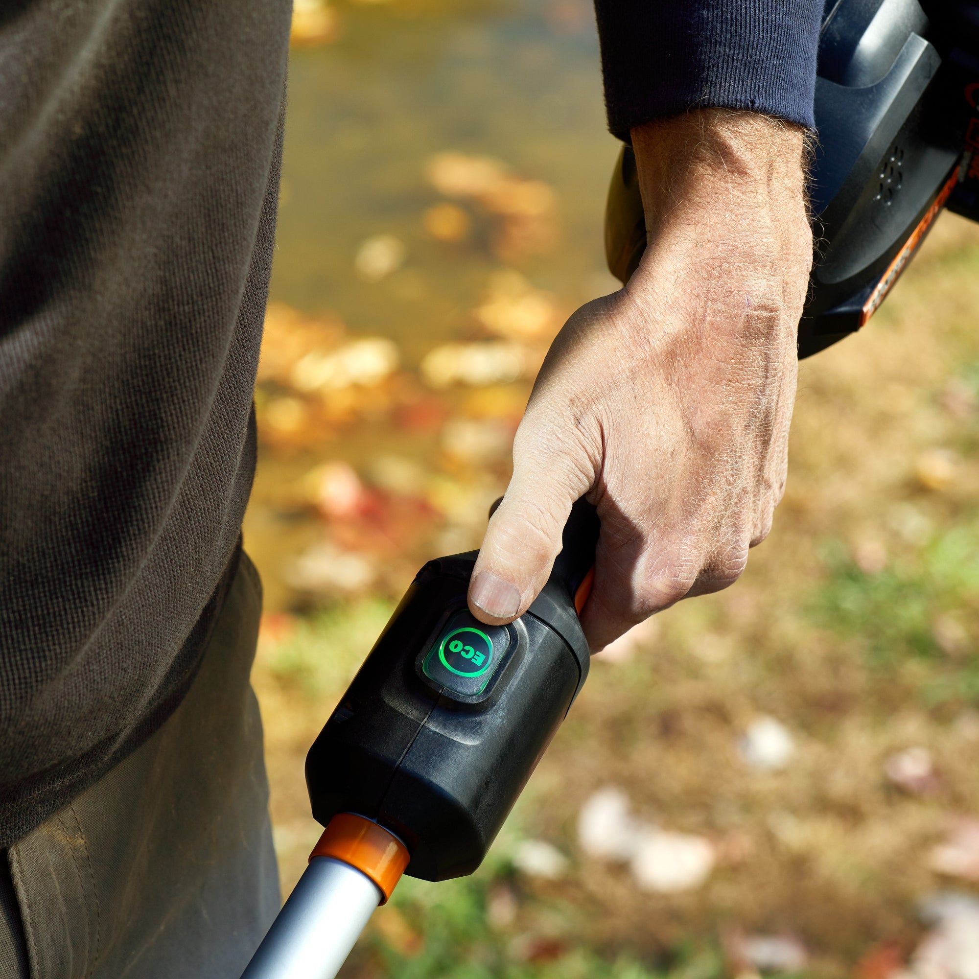 Worx - 40V 15 in. Brushless Grass Trimmer