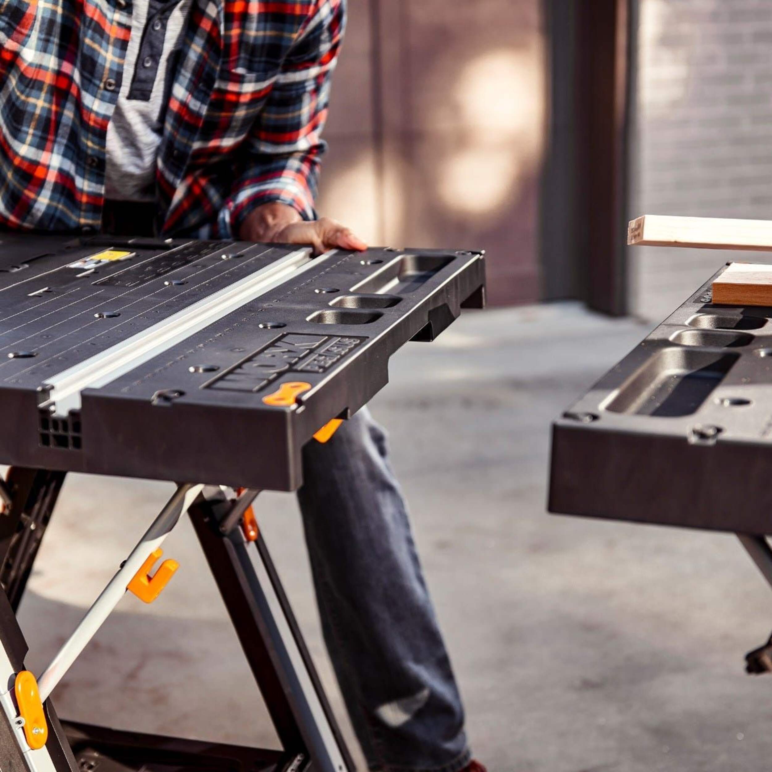 Worx - Pegasus Foldable Worktable / Sawhorse with Quick Clamps