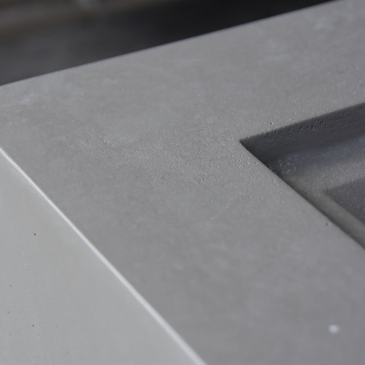 Modeno Ridgefield Fire Table - Beveled Edge & Stainless Steel Burner Pan Macro - Elementi Fires